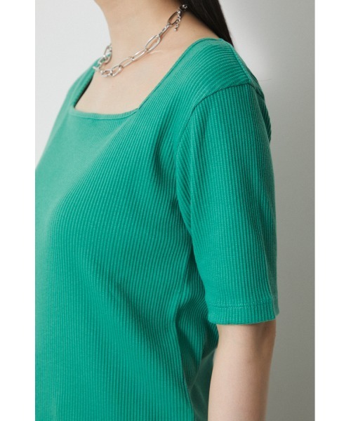 AZUL by moussy(アズールバイマウジー)の「2WAY RIB TOPS/2WAYリブトップス(Tシャツ/カットソー・レディース・オフホワイト/ブラック/グリーン/ベージュ・SMALL/MEDIUM)」の14枚目の写真