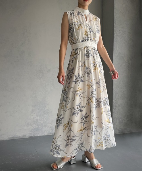 &g'aime(アンジェム)の「【&g’aime】花柄ワンピース(ワンピース・レディース・ホワイト/ブラック・FREE)」の4枚目の写真