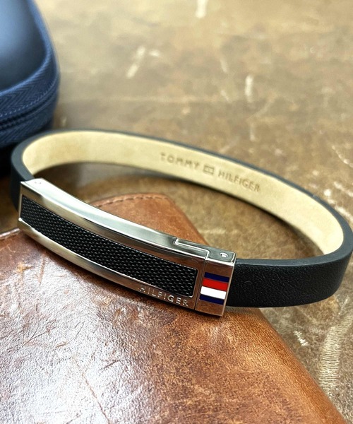 TOMMY HILFIGER（トミーヒルフィガー）の「【Tommy Hilfiger/トミーヒルフィガー】ブレスレット レザー ステンレス（ブレスレット・メンズ・ブラウン/ブラック・FREE）」の5枚目の写真