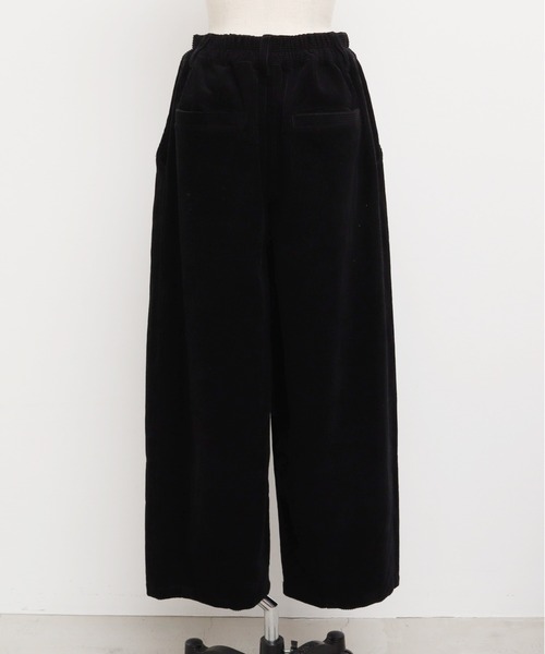 chambre de charme(シャンブルドゥシャーム)の「cdc 8Wコーデュロイ タックパンツ(その他パンツ・レディース・ブラック/キナリ・FREE)」の8枚目の写真