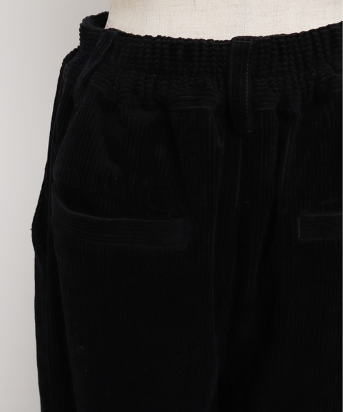 chambre de charme(シャンブルドゥシャーム)の「cdc 8Wコーデュロイ タックパンツ(その他パンツ・レディース・ブラック/キナリ・FREE)」の18枚目の写真