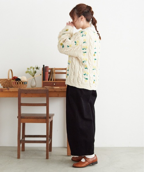 chambre de charme(シャンブルドゥシャーム)の「cdc 8Wコーデュロイ タックパンツ(その他パンツ・レディース・ブラック/キナリ・FREE)」の13枚目の写真