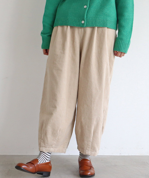 chambre de charme(シャンブルドゥシャーム)の「cdc 8Wコーデュロイ タックパンツ(その他パンツ・レディース・ブラック/キナリ・FREE)」の22枚目の写真