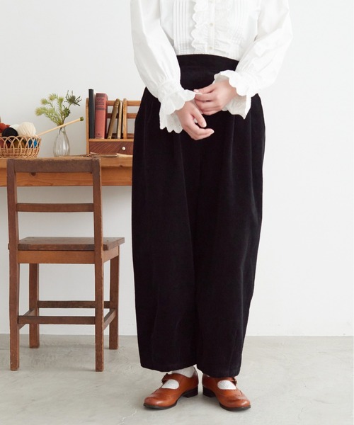 chambre de charme(シャンブルドゥシャーム)の「cdc 8Wコーデュロイ タックパンツ(その他パンツ・レディース・ブラック/キナリ・FREE)」の20枚目の写真