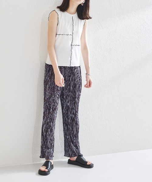 acro(アクロ)の「パネル配色ノースリーブ/AC1444(Tシャツ/カットソー・レディース・ホワイト/ベージュ/アイボリー/ブラック×ホワイト・フリ-)」の15枚目の写真