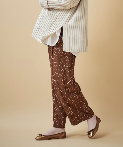 le.coeur blanc（ルクールブラン）の「ランダムドットイージーパンツ（その他パンツ・レディース・ブラック系その他/ブラウン系その他2・38）」の4枚目の写真