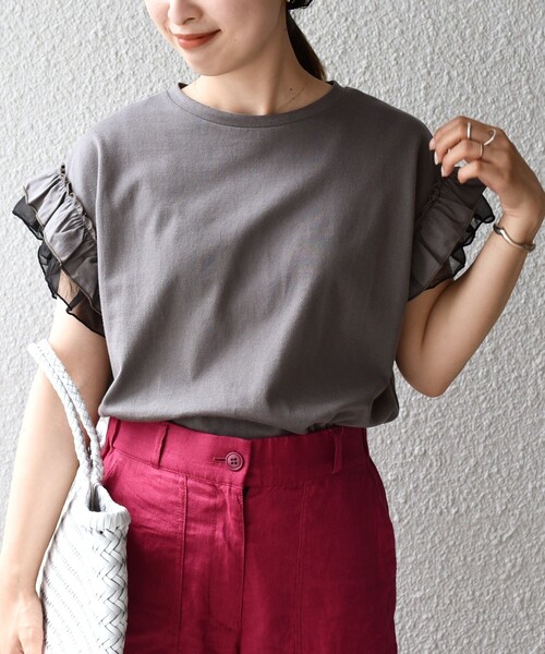 SHIPS(シップス)の「*シアードッキングギャザースリーブカットソー◆(Tシャツ/カットソー・レディース・ライトホワイト/チャコールグレー/ダークブルー/ダークネイビー・ONE SIZE)」の21枚目の写真