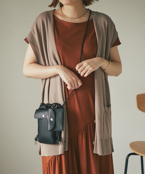 un dix cors（アンディコール）の「cachecache（カシュカシュ）スマホミニショルダー（ショルダーバッグ・レディース・ブラック/パープル/ホワイト・FREE）」の17枚目の写真