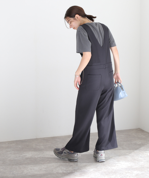 JOURNAL STANDARD（ジャーナルスタンダード）の「ドライタッチカルゼサロペット（サロペット/オーバーオール・レディース・ブラック/ベージュ・38/36）」の3枚目の写真