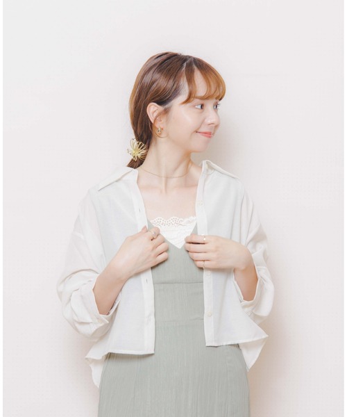 flower(フラワー)の「スモーキーショートシャツ(シャツ/ブラウス・レディース・アイボリー/ベージュ/カーキ・FREE)」の10枚目の写真