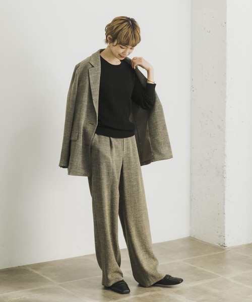 URBAN RESEARCH(アーバンリサーチ)の「『WEB限定』コンパクトリブニット(長袖)(ニット/セーター・レディース・オフホワイト/ライトピンク/ベージュ系その他/グリーン/グレー/ネイビー/ブラック・FREE)」の22枚目の写真