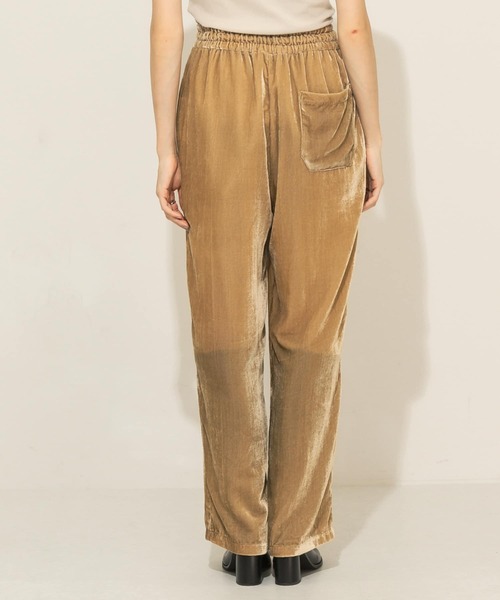 KBF（ケイビーエフ）の「ベロアトラックパンツ（その他パンツ・レディース・ベージュ/ミント・ONE）」の18枚目の写真