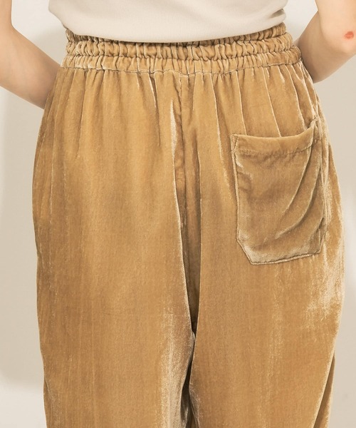 KBF（ケイビーエフ）の「ベロアトラックパンツ（その他パンツ・レディース・ベージュ/ミント・ONE）」の21枚目の写真