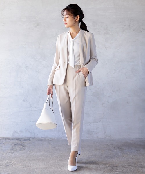 WHITE JOOLA(ホワイトジョーラ)の「【洗濯機で洗える!UVカット!防シワ!ストレッチ!アンチピリング!】マルチツイルウォッシャブル・カラーレスジャケット(総裏地)(ノーカラージャケット・レディース・ベージュ/カーキブラウン/ブラック・11号/9号/7号)」の10枚目の写真