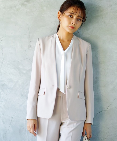 WHITE JOOLA(ホワイトジョーラ)の「【洗濯機で洗える!UVカット!防シワ!ストレッチ!アンチピリング!】マルチツイルウォッシャブル・カラーレスジャケット(総裏地)(ノーカラージャケット・レディース・ベージュ/カーキブラウン/ブラック・11号/9号/7号)」の14枚目の写真