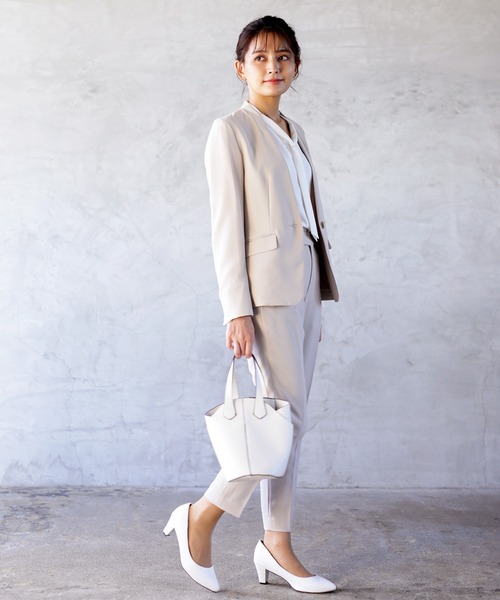 WHITE JOOLA(ホワイトジョーラ)の「【洗濯機で洗える!UVカット!防シワ!ストレッチ!アンチピリング!】マルチツイルウォッシャブル・カラーレスジャケット(総裏地)(ノーカラージャケット・レディース・ベージュ/カーキブラウン/ブラック・11号/9号/7号)」の15枚目の写真