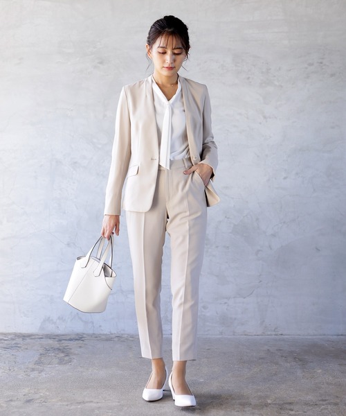 WHITE JOOLA(ホワイトジョーラ)の「【洗濯機で洗える!UVカット!防シワ!ストレッチ!アンチピリング!】マルチツイルウォッシャブル・カラーレスジャケット(総裏地)(ノーカラージャケット・レディース・ベージュ/カーキブラウン/ブラック・11号/9号/7号)」の13枚目の写真
