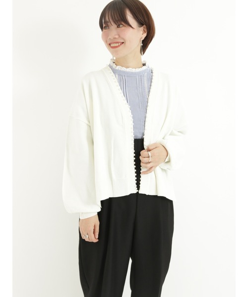 Te chichi TERRASSE(テチチテラス)の「パールボタントッパーカーディガン(カーディガン/ボレロ・レディース・ネイビー/グレー/オフホワイト・フリ-)」の2枚目の写真