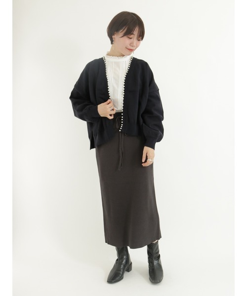 Te chichi TERRASSE(テチチテラス)の「パールボタントッパーカーディガン(カーディガン/ボレロ・レディース・ネイビー/グレー/オフホワイト・フリ-)」の7枚目の写真