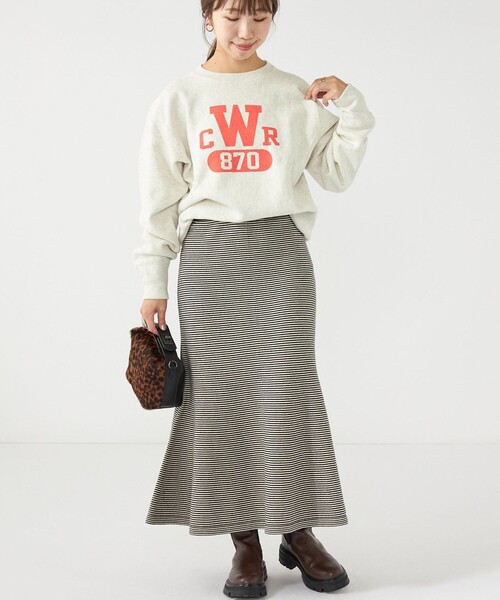 Champion（チャンピオン）の「Champion:〈ウォッシャブル〉リバースウィーブ クルーネック デザイン ロゴ スウェット（スウェット・レディース・ナチュラル/ネイビー/ライトグレー・ONE SIZE）」の17枚目の写真