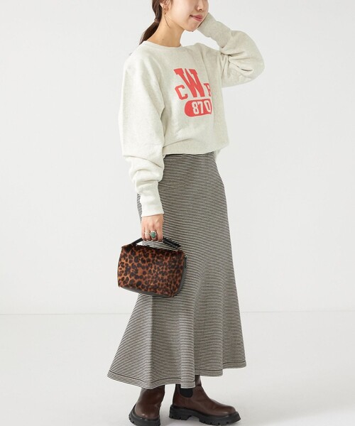 Champion（チャンピオン）の「Champion:〈ウォッシャブル〉リバースウィーブ クルーネック デザイン ロゴ スウェット（スウェット・レディース・ナチュラル/ネイビー/ライトグレー・ONE SIZE）」の18枚目の写真