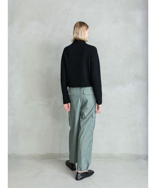 enchainement(アンシェヌマン)の「Nylon Cargo Pants(その他パンツ・レディース・カーキ/キャメル・フリー)」の15枚目の写真
