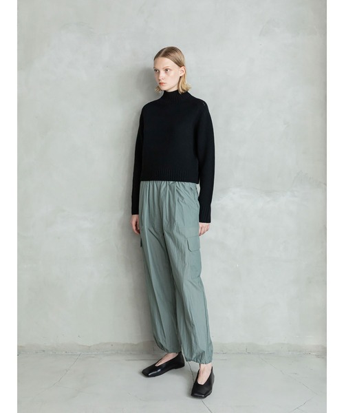 enchainement(アンシェヌマン)の「Nylon Cargo Pants(その他パンツ・レディース・カーキ/キャメル・フリー)」の16枚目の写真