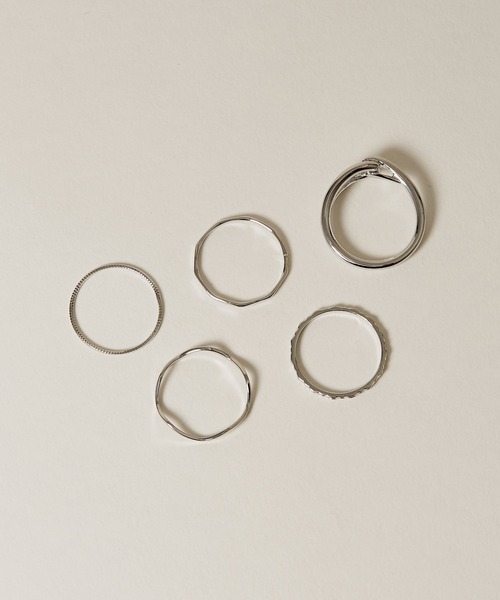 novice（ノーヴィス）の「【novice】Deformed Narrow Rings 5 set（リング・レディース・ゴールド/シルバー・FREE）」の16枚目の写真