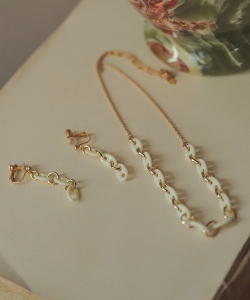 rapiecage（ラピエサージュ）の「オールドストック ブタバナチェーンネックレス（ネックレス・レディース・ゴールド・FREE）」の2枚目の写真