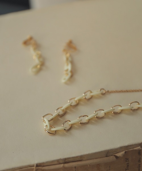 rapiecage（ラピエサージュ）の「オールドストック ブタバナチェーンネックレス（ネックレス・レディース・ゴールド・FREE）」の3枚目の写真