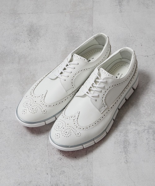 MEN'S BIGI(メンズビギ)の「【HIROSHI TSUBOUCHI】ウイングチップシューズ(ローファー・メンズ・ブルー系その他/ネイビー/ホワイト・01/02/03)」の2枚目の写真