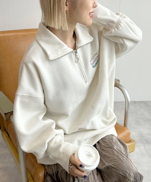 w closet（ダブルクローゼット）の「ハーフジップ刺繍入りプルオーバー