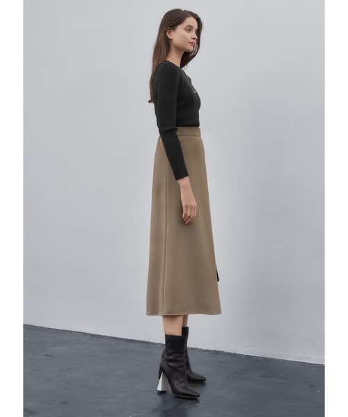 STYLE DELI(スタイルデリ)の「表面ジョーゼット裏起毛Aラインスカート(スカート・レディース・ベージュ/ホワイト系・FREE)」の5枚目の写真
