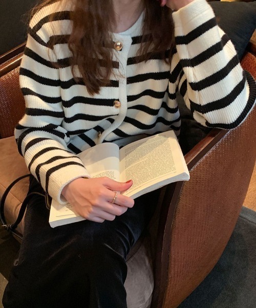 SETUP7（セットアップセブン）の「【SETUP7】クルーネックボーダーカーディガン SCCH289（カーディガン/ボレロ・レディース・ブラック/レッド・FREE）」の3枚目の写真