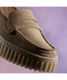 Clarks スニーカー ライト ピンク ローファー プラットフォーム Clarks スニーカー ライト ピンク ローファー プラットフォーム