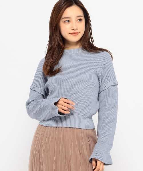MISCH MASCH(ミッシュマッシュ)の「袖釦開きミドルニット(ニット/セーター・レディース・ライトグレー/ホワイト/ライトブルー・MEDIUM)」の5枚目の写真
