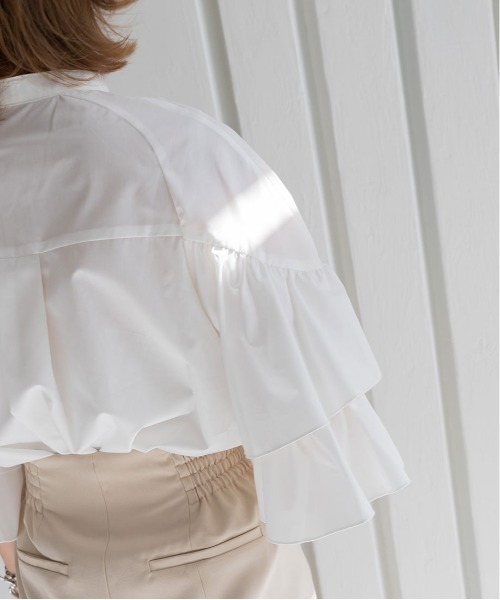 袖ラッフルフリルブラウス
