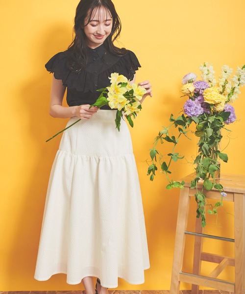 NOELA(ノエラ)の「フラワー刺繍ブラウス(シャツ/ブラウス・レディース・オレンジ/ブラック/オフホワイト・フリー)」の8枚目の写真