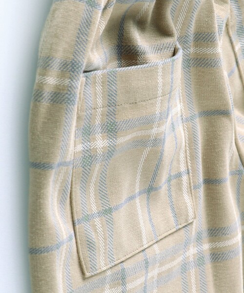 BRANSHES(ブランシェス)の「ラップスカパン(スカート・キッズ・ベージュ/ネイビー・100/90/120/110/150/130/140)」の16枚目の写真