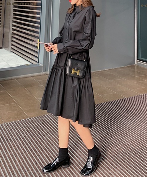gossip！ロサンゼルス（ゴシップロサンゼルス）の「レギュラーカラー　ティアードフレアワンピース（ワンピース・レディース・ホワイト/ブラック・FREE）」の20枚目の写真