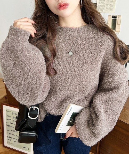 moment+（モーメントプラス）の「クルーネックソフトタッチフェザー