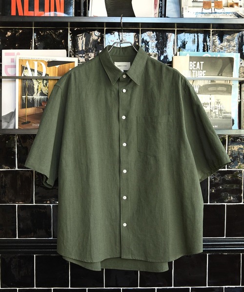 EMMA CLOTHES(エマクローズ)の「コットンリネン オーバーサイズ レギュラーカラーS/Sシャツ EMMA CLOTHES(シャツ/ブラウス・メンズ・チャコール/オレンジ/オリーブ/パープル・M/L)」の17枚目の写真