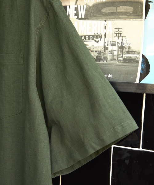 EMMA CLOTHES(エマクローズ)の「コットンリネン オーバーサイズ レギュラーカラーS/Sシャツ EMMA CLOTHES(シャツ/ブラウス・メンズ・チャコール/オレンジ/オリーブ/パープル・M/L)」の7枚目の写真