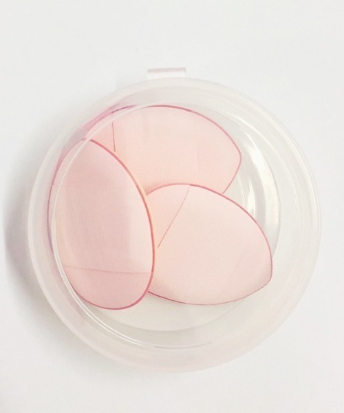 LAC-VERT（ラック・ヴェール）の「3ピースクッションパフミニ/指パフ（パフ・スポンジ・レディース・ホワイト/ライトブルー/ピンク/ブラック・FREE）」の4枚目の写真