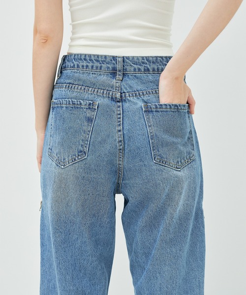 casane（カサネ）の「サイドラインルーズデニム（デニムパンツ・レディース・ブルー・0/1/2）」の8枚目の写真