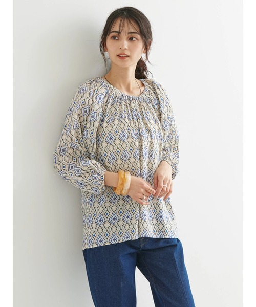 AMERICAN HOLIC(アメリカンホリック)の「イカット柄ラグランギャザーブラウス(シャツ/ブラウス・レディース・アイボリー/ネイビー・L/M)」の7枚目の写真