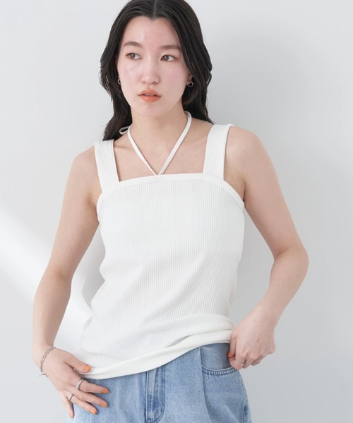 earth music&ecology（アースミュージックアンドエコロジー）の「2WAYホルター付タンクトップ（インナーウェア/肌着・レディース・オフホワイト/ブラック/オレンジ/グリーン・S/M）」の2枚目の写真