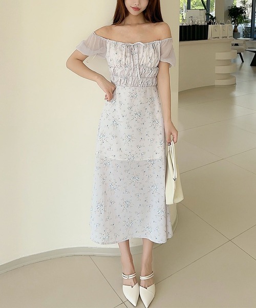 Jasmine Grandiflorum(ジャスミングランディフローラム)の「【Jasmine】配色花柄スクエアネックパワショルワンピース (SS) (LV)(ワンピース・レディース・ブラック/ベージュ/パープル・S/M/L)」の14枚目の写真