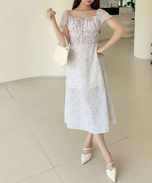 Jasmine Grandiflorum(ジャスミングランディフローラム)の「【Jasmine】配色花柄スクエアネックパワショルワンピース (SS) (LV)(ワンピース・レディース・ブラック/ベージュ/パープル・S/M/L)」の12枚目の写真
