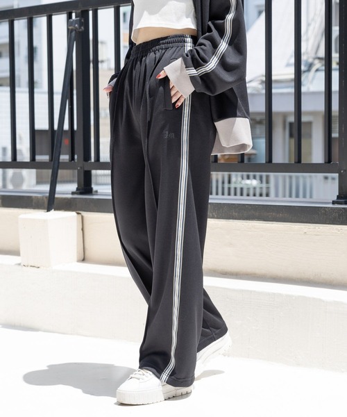 PBLIM（ページボーイリム）の「PBLIM/トラックパンツ（その他パンツ・レディース・ベージュ/ブラック/オフホワイト・LARGE/MEDIUM）」の15枚目の写真